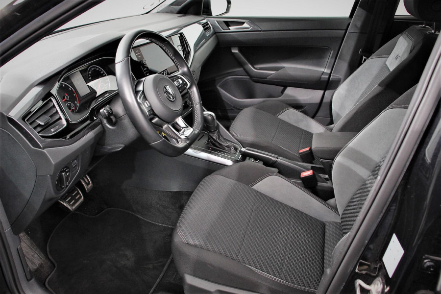Volkswagen Polo 1.5 TSI 150pk DSG R-Line | Navigatie | Apple Carplay / Android Auto | Adaptive Cruise Control | Stoelverwarming | Privacy Glass | DAB |