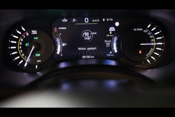 Jeep Renegade 4xe 240 Plug-in Hybrid Electric S / Aut / Navi / Cruise / Camera / Leder / Open Panoramadak / Led / Pdc / 19 Inch