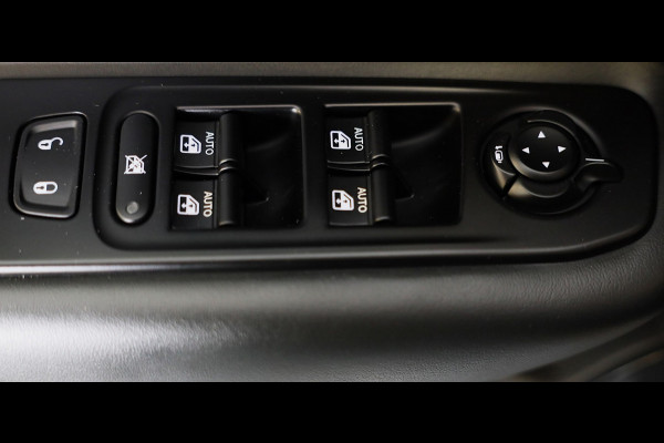 Jeep Renegade 4xe 240 Plug-in Hybrid Electric S / Aut / Navi / Cruise / Camera / Leder / Open Panoramadak / Led / Pdc / 19 Inch