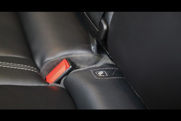 Jeep Renegade 4xe 240 Plug-in Hybrid Electric S / Aut / Navi / Cruise / Camera / Leder / Open Panoramadak / Led / Pdc / 19 Inch