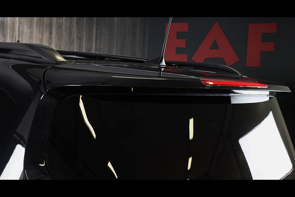 Jeep Renegade 4xe 240 Plug-in Hybrid Electric S / Aut / Navi / Cruise / Camera / Leder / Open Panoramadak / Led / Pdc / 19 Inch