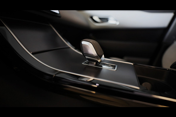 Land Rover Range Rover Velar 2.0 P400e AWD AUTOBIOGRAPHY / Acc / Head Up / Leder / Alcantara / 360 Camera / Open Pano / 21 Inch