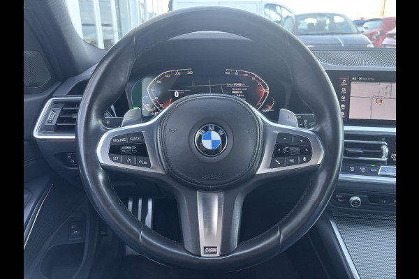 BMW 3 Serie Touring 318i Business Edition | M Pakket | Sfeerverlichting | Apple Carplay | Parkeercamera