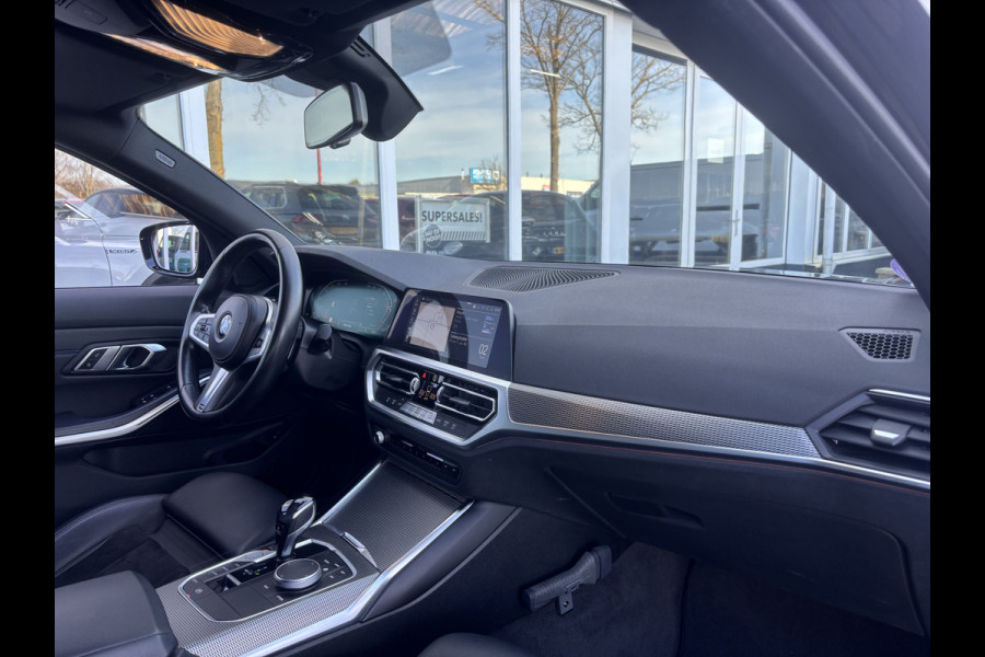 BMW 3 Serie Touring 318i Business Edition | M Pakket | Sfeerverlichting | Apple Carplay | Parkeercamera
