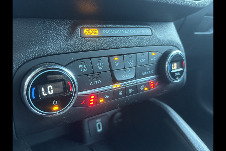 Ford FOCUS Wagon 1.0 EcoBoost ST Line Business | Trekhaak | Stuurverwarming | Stoelverwarming | Navi