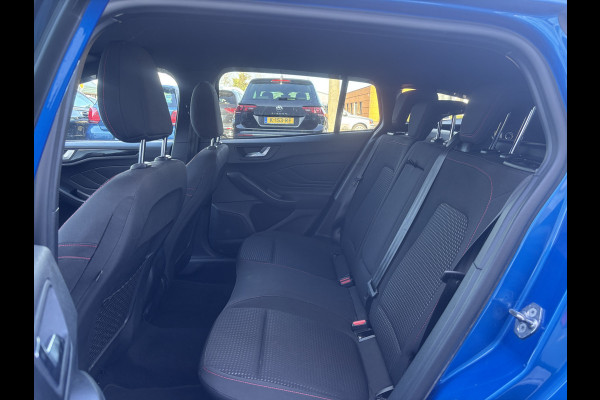 Ford FOCUS Wagon 1.0 EcoBoost ST Line Business | Trekhaak | Stuurverwarming | Stoelverwarming | Navi