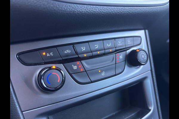 Opel Astra 1.4 146 PK Blitz Edition Automaat | Stoel&Stuur verwarming | Parkeercamera |