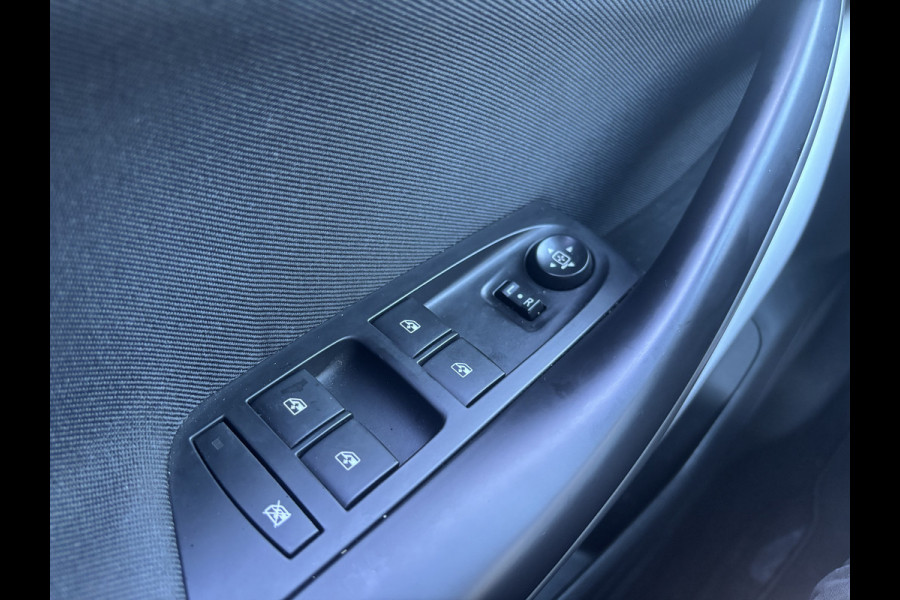 Opel Astra 1.4 146 PK Blitz Edition Automaat | Stoel&Stuur verwarming | Parkeercamera |