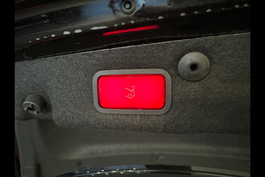 Mercedes-Benz C-Klasse 300 e Premium+ AMG Trekhaak|360 Camera