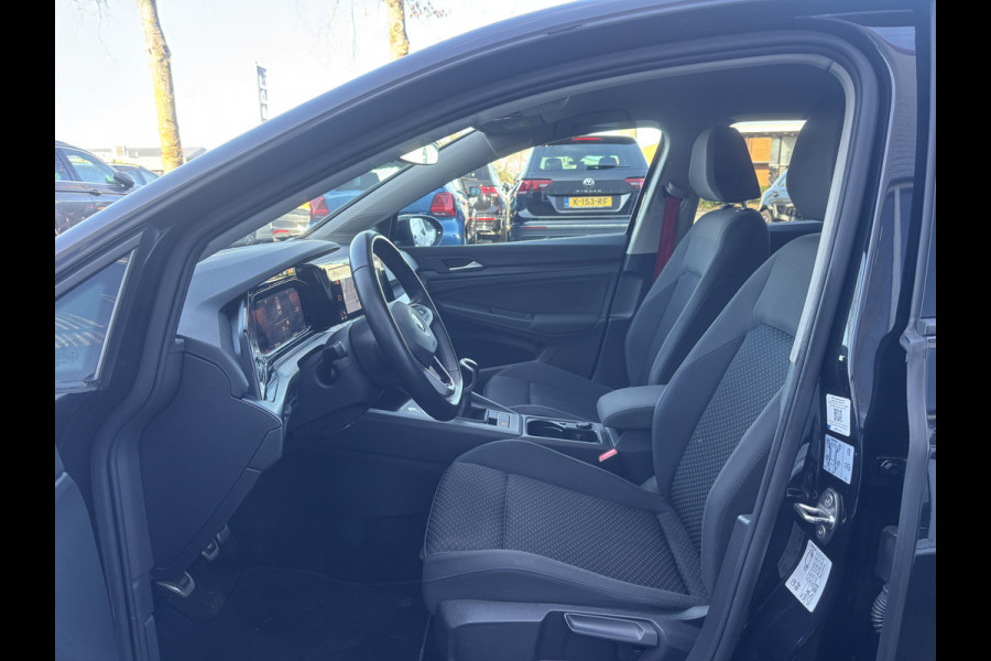 Volkswagen Golf 1.0 TSI Life Business | Sfeerverlichting |Suurverwarming | Adaptive Cruise | Stoelverwarming