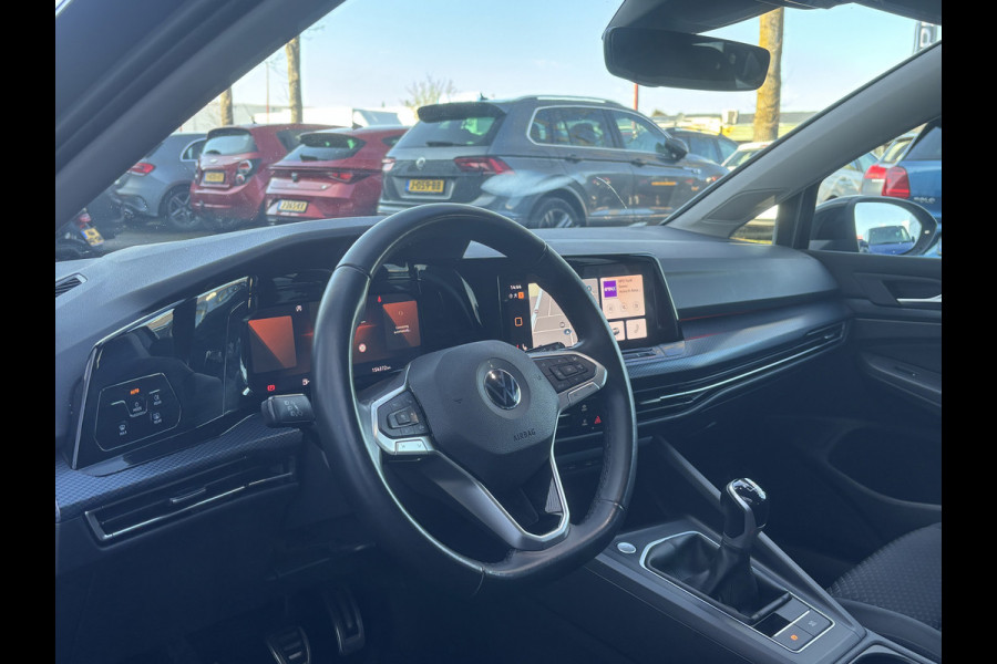 Volkswagen Golf 1.0 TSI Life Business | Sfeerverlichting |Suurverwarming | Adaptive Cruise | Stoelverwarming