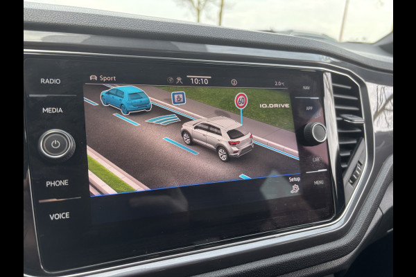 Volkswagen T-Roc 1.5 TSI Sport 2x R-Line | Parkeer Camera | Adaptieve Cruise | Navi