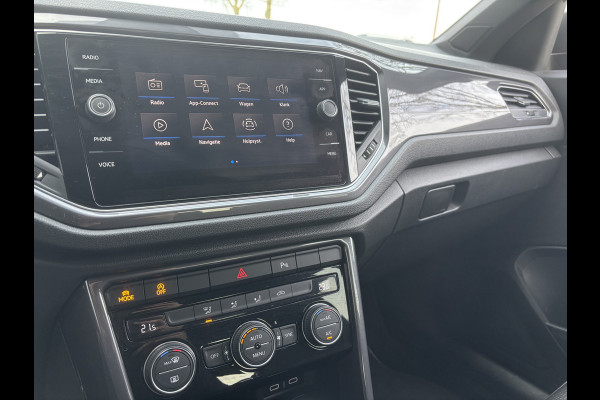 Volkswagen T-Roc 1.5 TSI Sport 2x R-Line | Parkeer Camera | Adaptieve Cruise | Navi