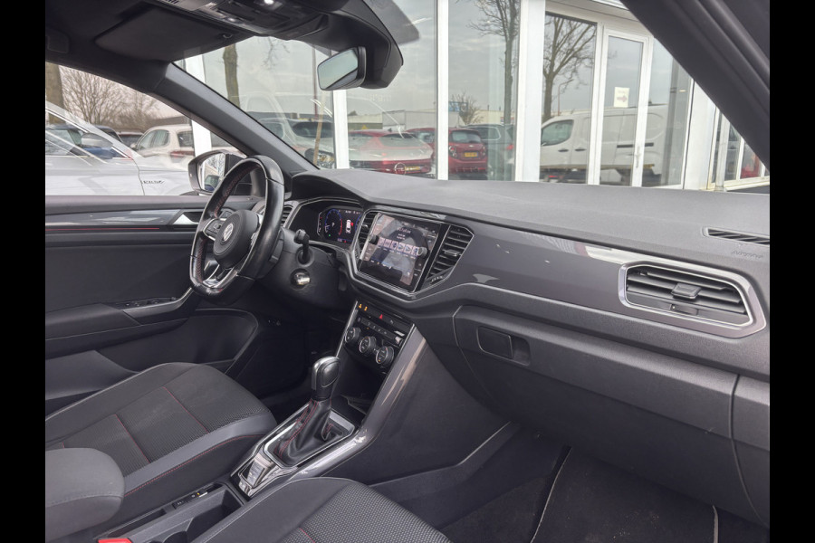 Volkswagen T-Roc 1.5 TSI Sport 2x R-Line | Parkeer Camera | Adaptieve Cruise | Navi