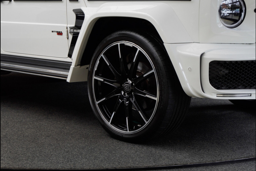 Mercedes-Benz G-Klasse BRABUS 800 Massage Burmester PTS 360° Camera Leer Navi Stoelventilatie Stoelverwarming voor en achter Climate voor & achter Memory seats Distronic Plus Elektr. bedienb. schuif-/ kanteldak PTS LM velgen