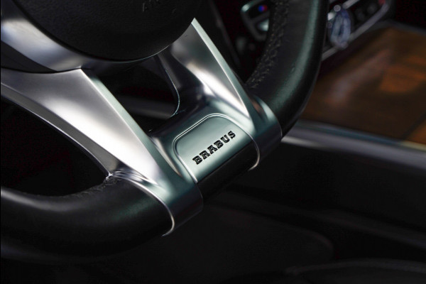 Mercedes-Benz G-Klasse BRABUS 800 Massage Burmester PTS 360° Camera Leer Navi Stoelventilatie Stoelverwarming voor en achter Climate voor & achter Memory seats Distronic Plus Elektr. bedienb. schuif-/ kanteldak PTS LM velgen