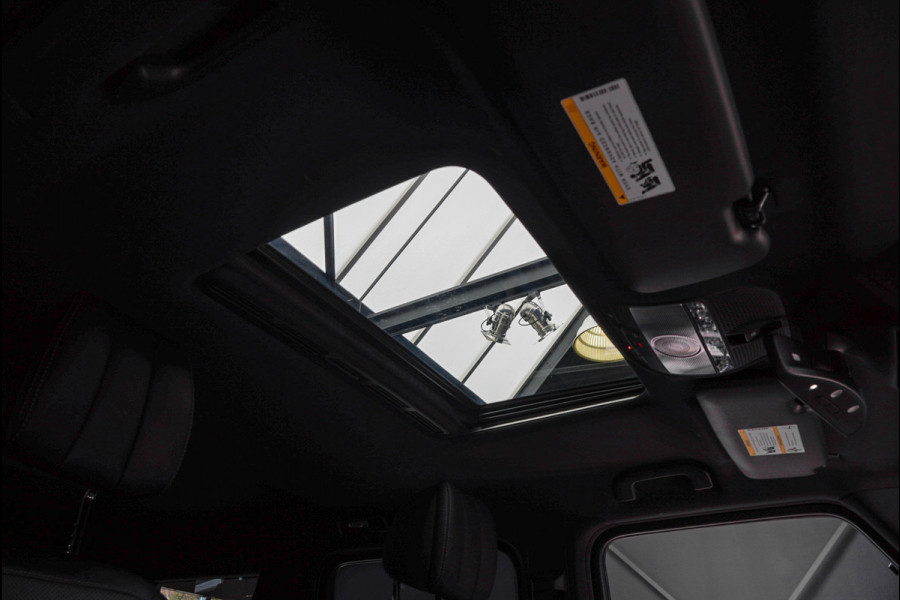 Mercedes-Benz G-Klasse BRABUS 800 Massage Burmester PTS 360° Camera Leer Navi Stoelventilatie Stoelverwarming voor en achter Climate voor & achter Memory seats Distronic Plus Elektr. bedienb. schuif-/ kanteldak PTS LM velgen