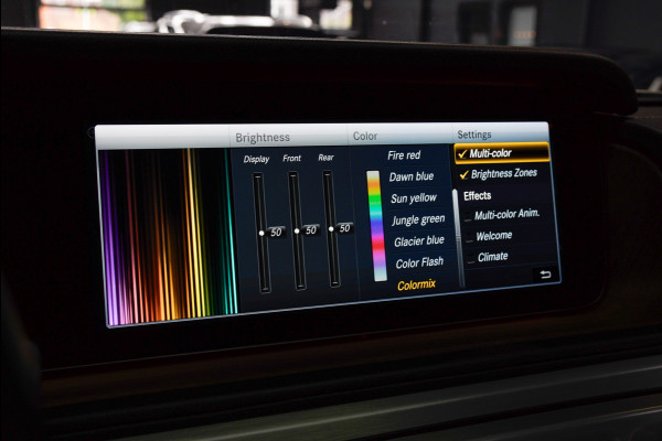 Mercedes-Benz G-Klasse BRABUS 800 Massage Burmester PTS 360° Camera Leer Navi Stoelventilatie Stoelverwarming voor en achter Climate voor & achter Memory seats Distronic Plus Elektr. bedienb. schuif-/ kanteldak PTS LM velgen