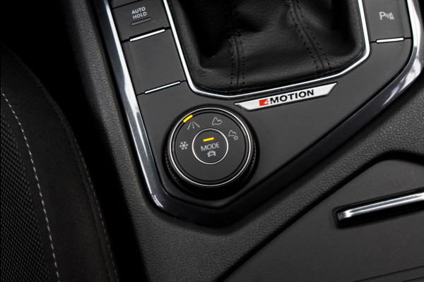 Volkswagen Tiguan 2.0 TSI 4M Alcantara leer Virtual 360 PDC Climate voor & achter LM velgen BTW auto