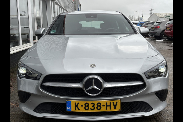 Mercedes-Benz CLA-Klasse Shooting Brake 180 Business Solution | Mbux | Stoelverwarming | Parkeer Camera | Elektrische Achterklep