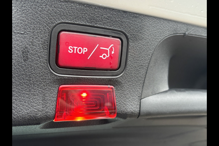 Mercedes-Benz CLA-Klasse Shooting Brake 180 Business Solution | Mbux | Stoelverwarming | Parkeer Camera | Elektrische Achterklep