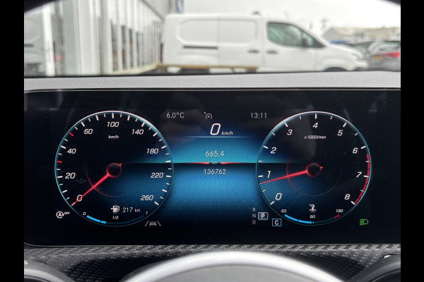 Mercedes-Benz CLA-Klasse Shooting Brake 180 Business Solution | Mbux | Stoelverwarming | Parkeer Camera | Elektrische Achterklep