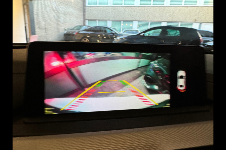 BMW 3-serie 320i M Sport Pano|Sfeer|Camera|Leder|Stoelverw.