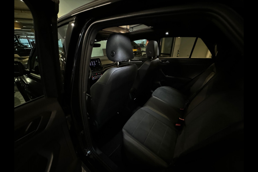Volkswagen T-Roc 1.5 TSI R-Line Pano|Keyles|IQ|Sfeer|Camera