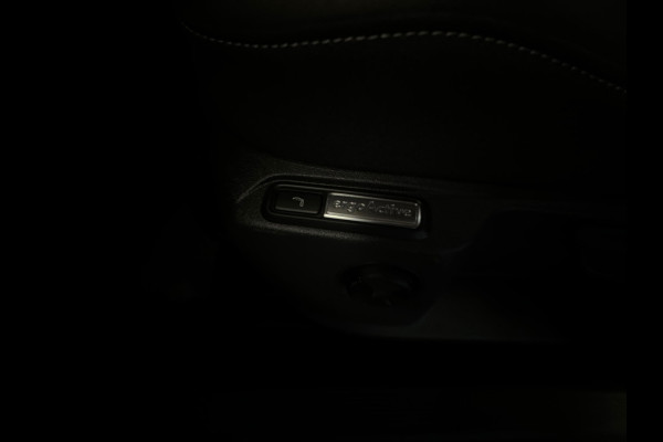 Volkswagen T-Roc 1.5 TSI R-Line Pano|Keyles|IQ|Sfeer|Camera