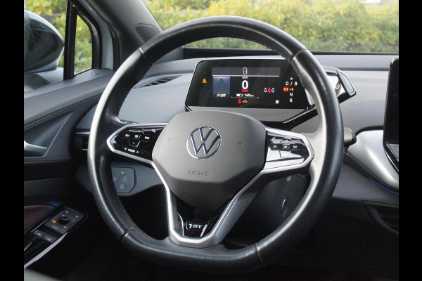 Volkswagen ID.4 First 77 kWh | SOH 90 % | Camera | Trekhaak | Sfeerverlichting | Apple Carplay |
