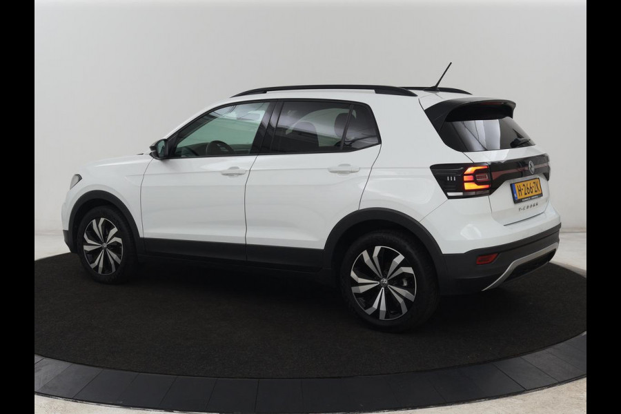 Volkswagen T-Cross 1.0 TSI Life | Carplay | Navigatie | Adaptive cruise | Dodehoek detectie | Airco | Bluetooth | Getint glas | Regen-/lichtsensor