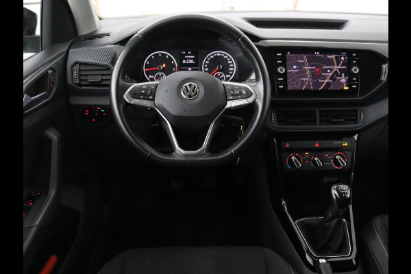 Volkswagen T-Cross 1.0 TSI Life | Carplay | Navigatie | Adaptive cruise | Dodehoek detectie | Airco | Bluetooth | Getint glas | Regen-/lichtsensor