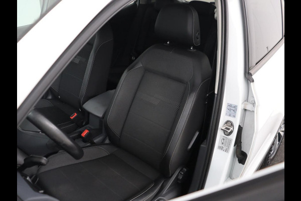 Volkswagen T-Cross 1.0 TSI Life | Carplay | Navigatie | Adaptive cruise | Dodehoek detectie | Airco | Bluetooth | Getint glas | Regen-/lichtsensor