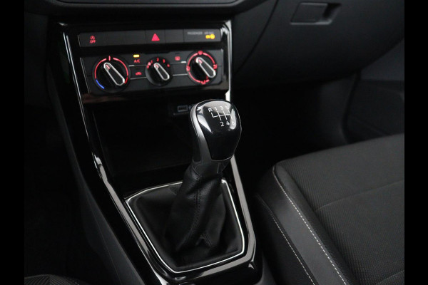 Volkswagen T-Cross 1.0 TSI Life | Carplay | Navigatie | Adaptive cruise | Dodehoek detectie | Airco | Bluetooth | Getint glas | Regen-/lichtsensor