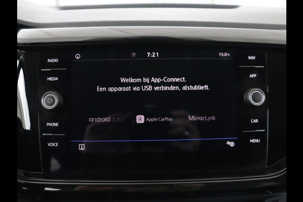 Volkswagen T-Cross 1.0 TSI Life | Carplay | Navigatie | Adaptive cruise | Dodehoek detectie | Airco | Bluetooth | Getint glas | Regen-/lichtsensor