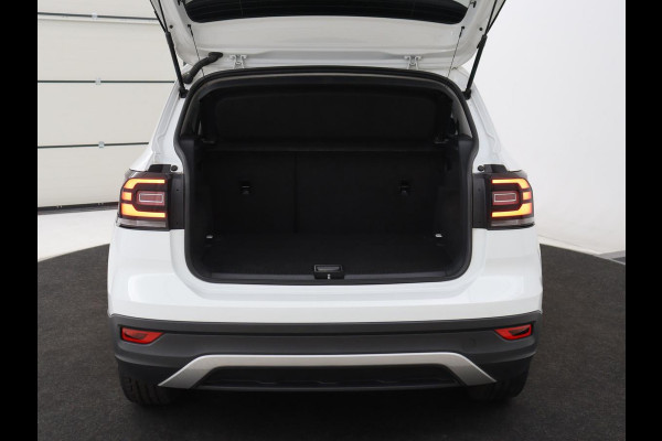 Volkswagen T-Cross 1.0 TSI Life | Carplay | Navigatie | Adaptive cruise | Dodehoek detectie | Airco | Bluetooth | Getint glas | Regen-/lichtsensor