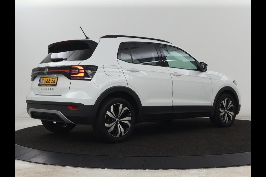 Volkswagen T-Cross 1.0 TSI Life | Carplay | Navigatie | Adaptive cruise | Dodehoek detectie | Airco | Bluetooth | Getint glas | Regen-/lichtsensor