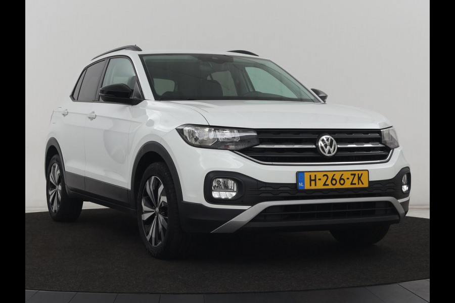 Volkswagen T-Cross 1.0 TSI Life | Carplay | Navigatie | Adaptive cruise | Dodehoek detectie | Airco | Bluetooth | Getint glas | Regen-/lichtsensor