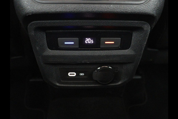 Volkswagen Tiguan 1.5 TSI Life Business | Panoramadak | Trekhaak | Camera | Virtual Cockpit | Park Assist | Adaptive cruise | Navigatie | Keyless | Full LED | Carplay |