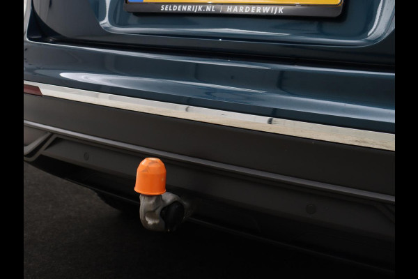 Volkswagen Tiguan 1.5 TSI Life Business | Panoramadak | Trekhaak | Camera | Virtual Cockpit | Park Assist | Adaptive cruise | Navigatie | Keyless | Full LED | Carplay |