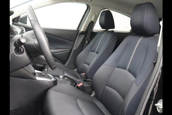 Mazda 2 1.5 Skyact-G Luxury | Stoel & stuurverwarming | Head-Up | Camera | Carplay | Keyless | Full LED | Dodehoek detectie | Climate control | Cruise control | Getint glas | Parkeerhulp