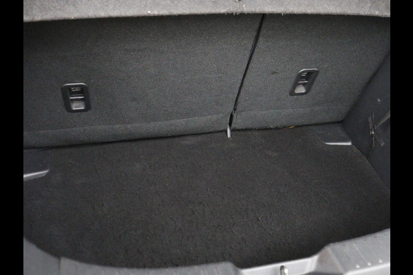 Mazda 2 1.5 Skyact-G Luxury | Stoel & stuurverwarming | Head-Up | Camera | Carplay | Keyless | Full LED | Dodehoek detectie | Climate control | Cruise control | Getint glas | Parkeerhulp