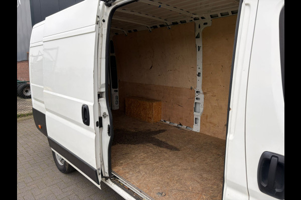 Citroën Jumper 35 2.2HDi 165PK L3H2 Euro 6 3-Persoons Trekhaak Camera Ecc Pdc Wandbetimmering Houtenvloer Achterdeuren Schuifdeur 3.000KG Trekgewicht