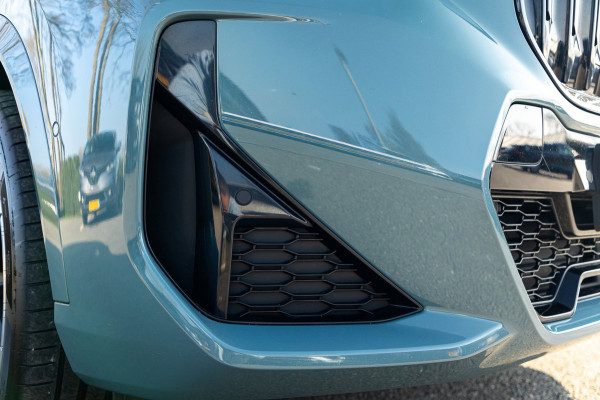 BMW iX1 XDrive30 Launch Edition 67 kWh SOH 97.5 I M-Sport - H&K I HUD I Driving assistant Pro