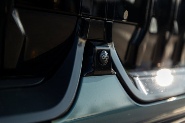 BMW iX1 XDrive30 Launch Edition 67 kWh SOH 97.5 I M-Sport - H&K I HUD I Driving assistant Pro