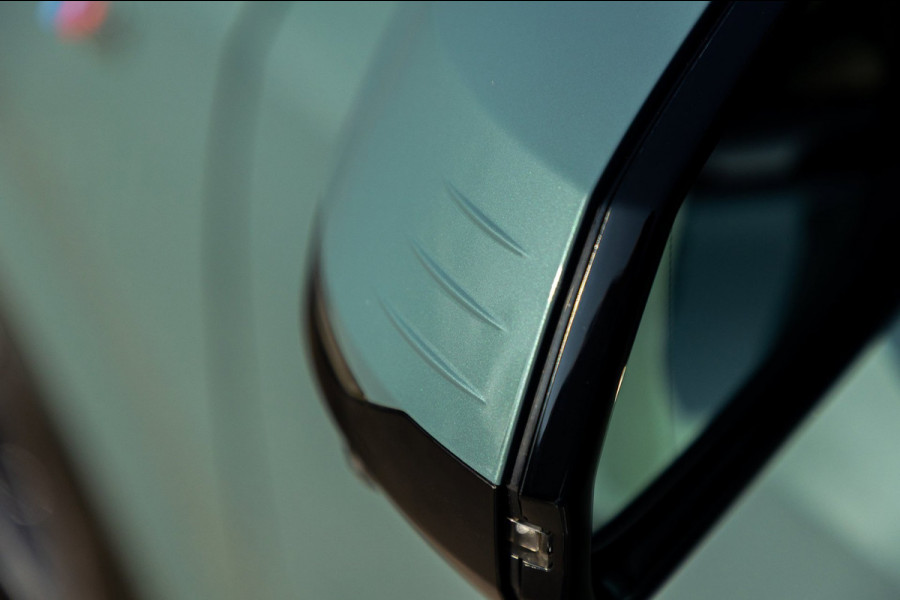 BMW iX1 XDrive30 Launch Edition 67 kWh SOH 97.5 I M-Sport - H&K I HUD I Driving assistant Pro