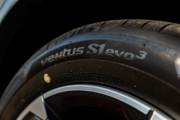 BMW iX1 XDrive30 Launch Edition 67 kWh SOH 97.5 I M-Sport - H&K I HUD I Driving assistant Pro