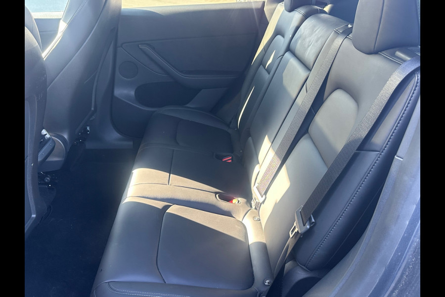 Tesla Model Y Long Range AWD 75 kWh SOH 90.4%|WARMTEPOMP