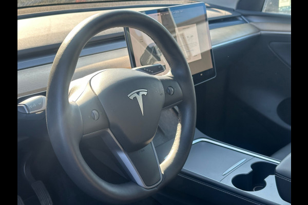 Tesla Model Y Long Range AWD 75 kWh SOH 90.4%|WARMTEPOMP