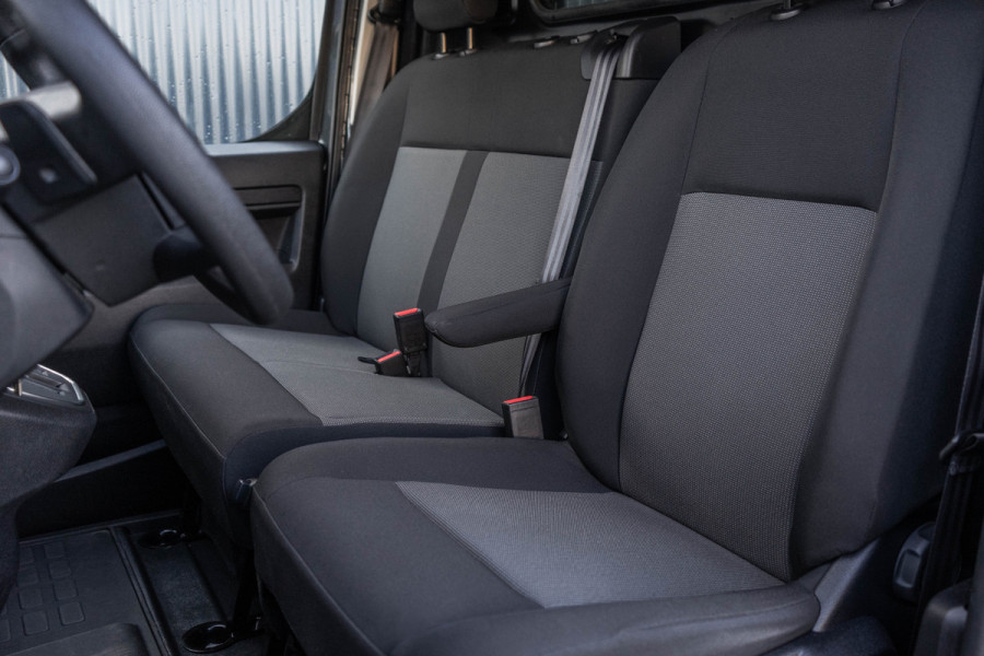 Opel Vivaro 2.0 Diesel L2H1 Automaat | NW Model | 145 PK | Carplay | Camera | Cruise | Airco